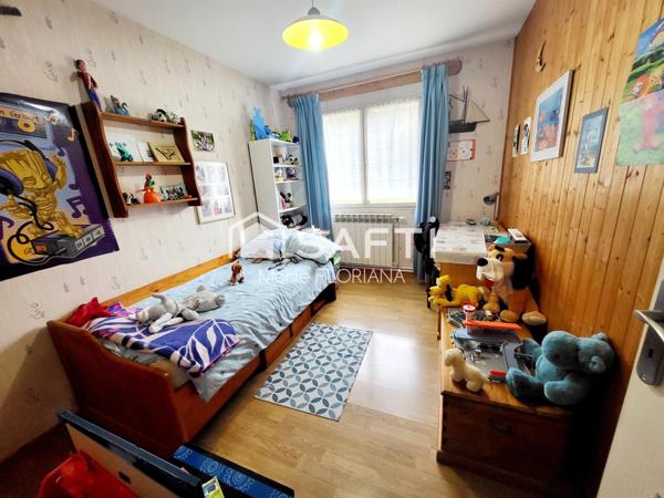 Maison plain-pied avec joli terrain