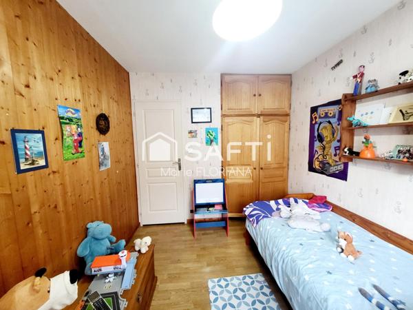 Maison plain-pied avec joli terrain