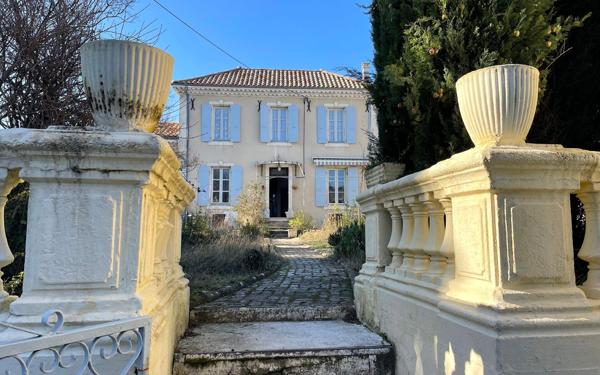 Maison à vendre    6 pièces •  Le Teil