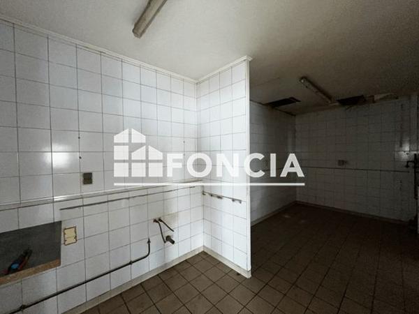 Location Local commercial 1 pièce 100 m² - 38-40 BOULEVARD LAKANAL Perigueux 24000