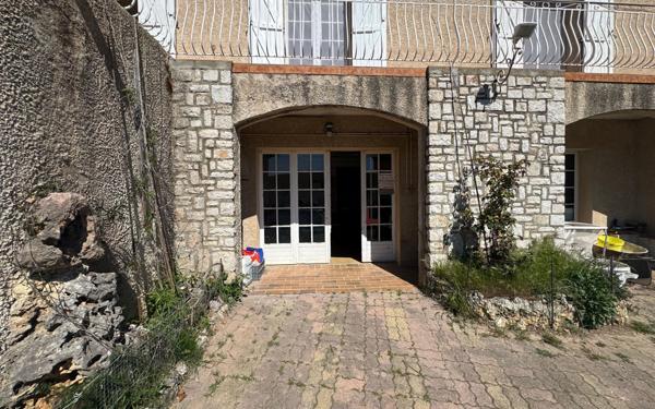 Maison à vendre    6 pièces • 216 m2 Riez