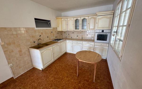 Maison à vendre    6 pièces • 216 m2 Riez