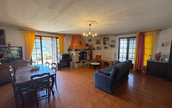 Maison à vendre    6 pièces • 216 m2 Riez