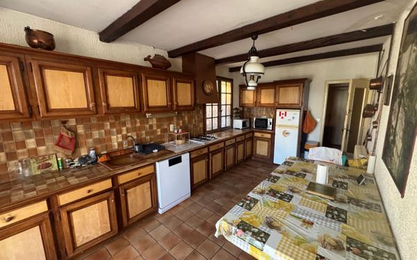 Maison à vendre    6 pièces • 216 m2 Riez