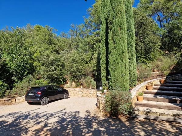 Immobilier Lorgues (83510) – Maison d’hôtes 240m2 – 1 100 000 €