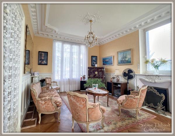 Dpt Sarthe (72), à vendre AUBIGNE RACAN maison 7 pièces 196 m2 - Studio