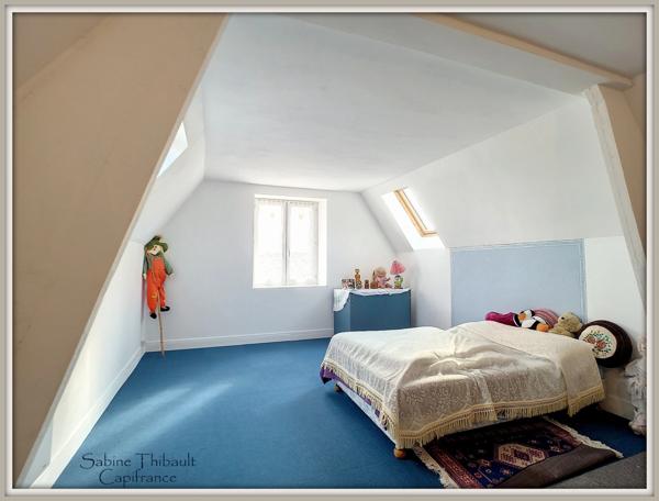 Dpt Sarthe (72), à vendre AUBIGNE RACAN maison 7 pièces 196 m2 - Studio