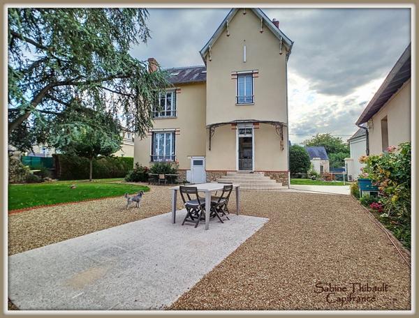 Dpt Sarthe (72), à vendre AUBIGNE RACAN maison 7 pièces 196 m2 - Studio