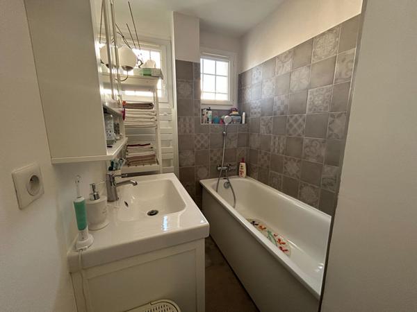 Maison Saint Nazaire + Local commercial