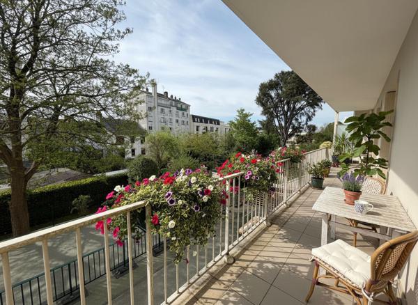 Nantes ? Appartement 104 m², 4 chambres, grande terrasse, garage + dépendances