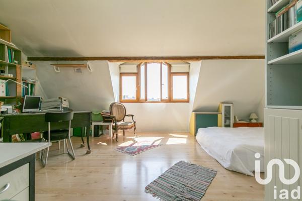 House for sale 5 rooms 104 m² Fontenay-sous-Bois