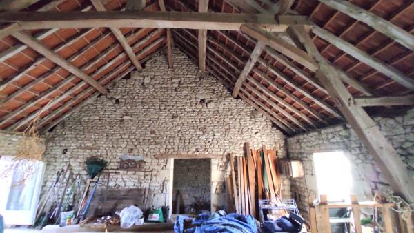 Maison 5 pièces à vendre SENILLE SAINT SAUVEUR - 86100 / Réf: 11856