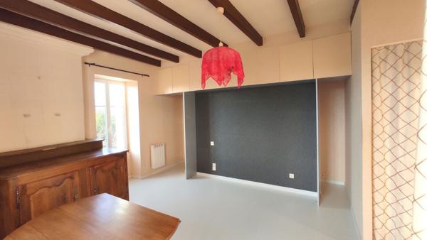 Maison 5 pièces à vendre SENILLE SAINT SAUVEUR - 86100 / Réf: 11856