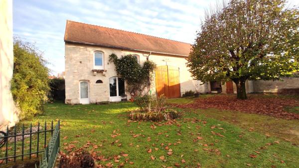 Maison 5 pièces à vendre SENILLE SAINT SAUVEUR - 86100 / Réf: 11856