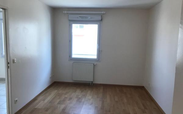 Appartement à louer    1 pièce •  Bourg-en-Bresse