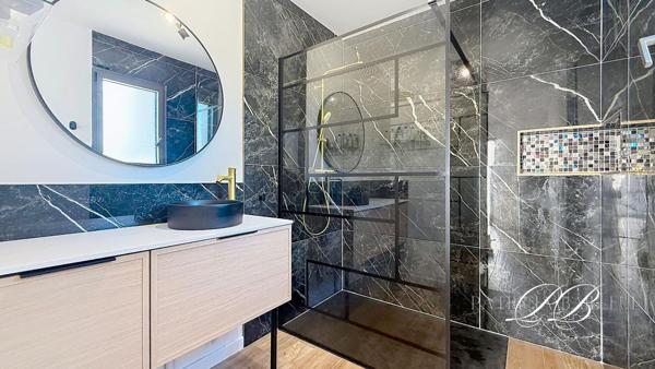 Villa contemporaine de 280 m²  à Saint-Feliu d'avall