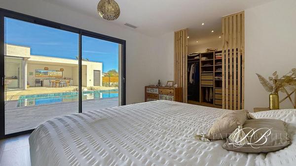 Villa contemporaine de 280 m²  à Saint-Feliu d'avall