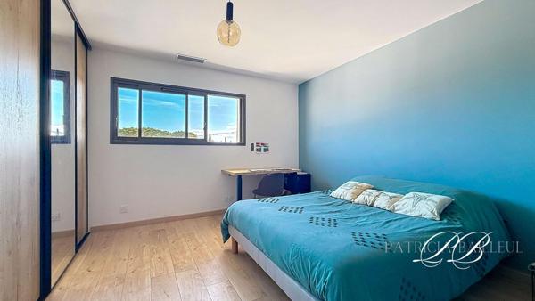 Villa contemporaine de 280 m²  à Saint-Feliu d'avall