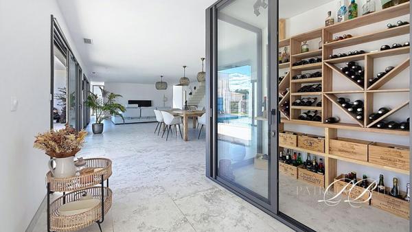 Villa contemporaine de 280 m²  à Saint-Feliu d'avall