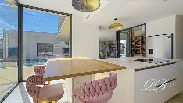 Villa contemporaine de 280 m²  à Saint-Feliu d'avall