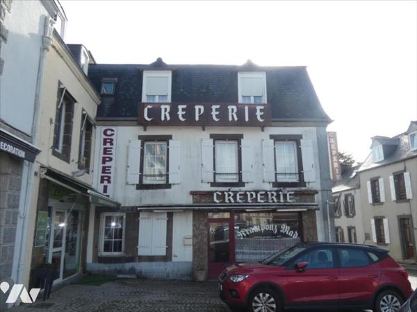 PLEYBEN- Local commercial/Appart/Logement