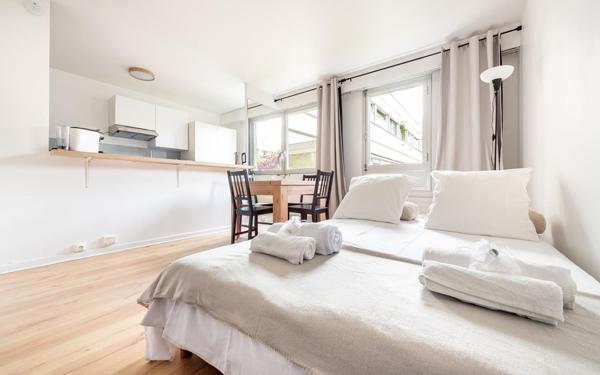 Appartement à vendre    1 pièce • 34,30 m2 Paris 6