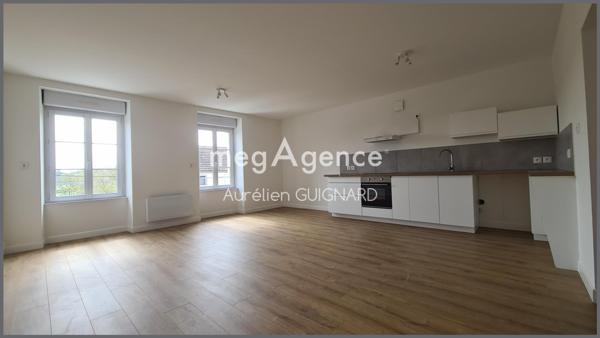 Immeuble à BRESSUIRE, 79300 - 270m²