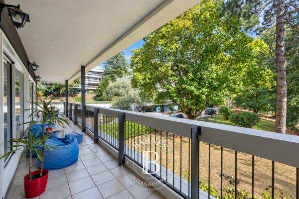 Le Chesnay, Appartement 2 Chambres -  114 m² à vendre