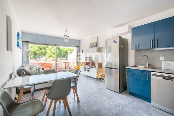 Appartement vue mer avec parking et cellier