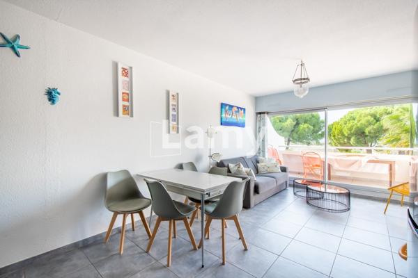 Appartement vue mer avec parking et cellier
