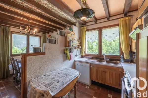 Maison à vendre 8 pièces 227 m² Huez