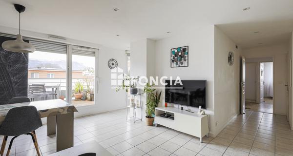 À vendre Appartement 4 pièces 75.28 m² - Saint-martin-d'hères 38400