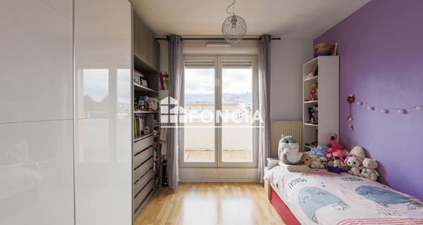 À vendre Appartement 4 pièces 75.28 m² - Saint-martin-d'hères 38400