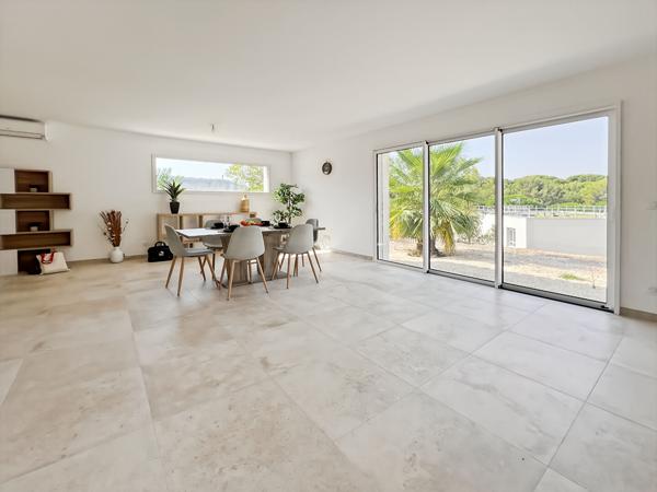 Villa de plain pied à Rognac 3 pièces 93.96 m2