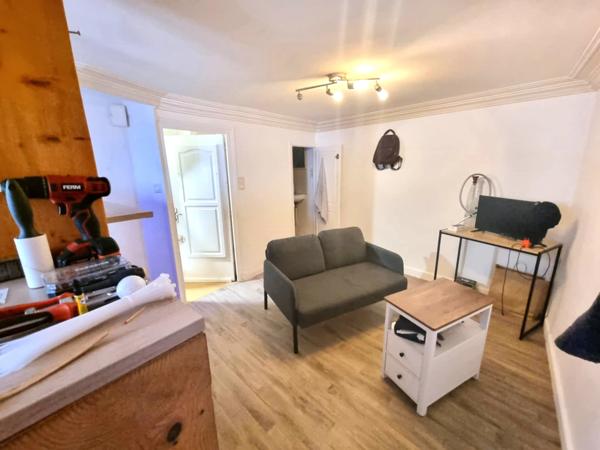 Tulle centre Petit appartement avec local commercial