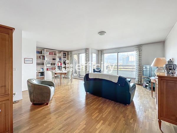 Appartement 5 pièces - 107 m² Exclusivité efficity