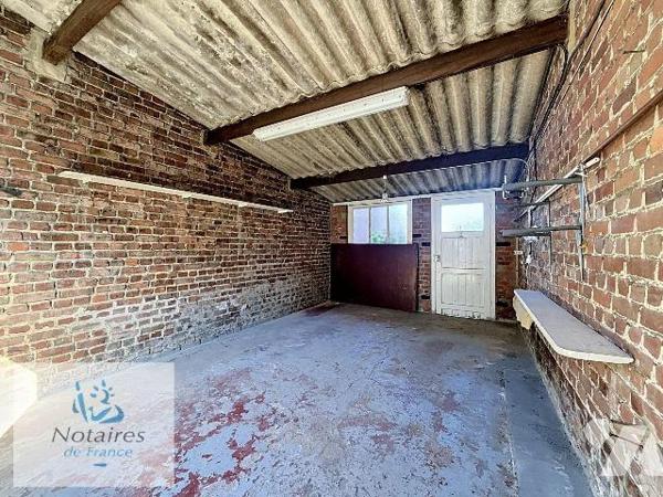 EN EXCLUSIVITÉ CHEZ VOTRE NOTAIRE

À VENDRE À Hazebrouck - MAISON MITOYENNE - 113 m² - 3 CHAM...