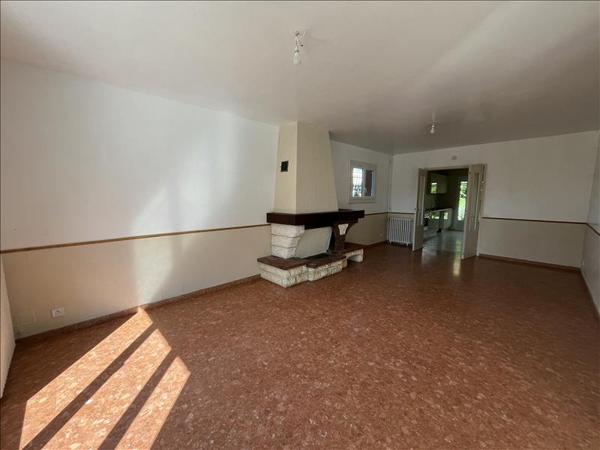 Maison à louer 750 € CC CASTELSARRASIN 3 p 90 m² DPE D