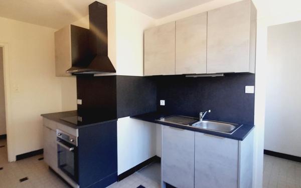 Appartement à vendre    3 pièces • 98 m2 Bourg-en-Bresse