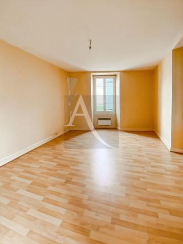 Maison de village en pierre