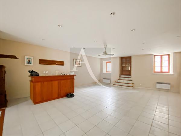 Maison de village en pierre