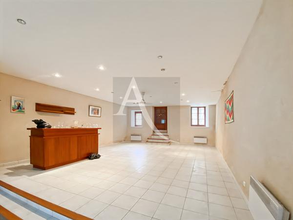 Maison de village en pierre