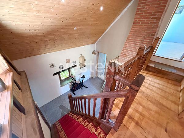 Maison 7 pièces, 4 chambre à Naillat : Quand la pierre ancienne murmure au coeur de la nature