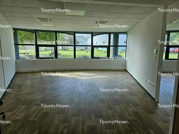 Bureaux lumineux et divisibles à louer - Mérignac