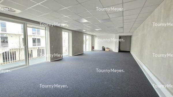 BUREAUX NEUFS - A LOUER - BRUGES