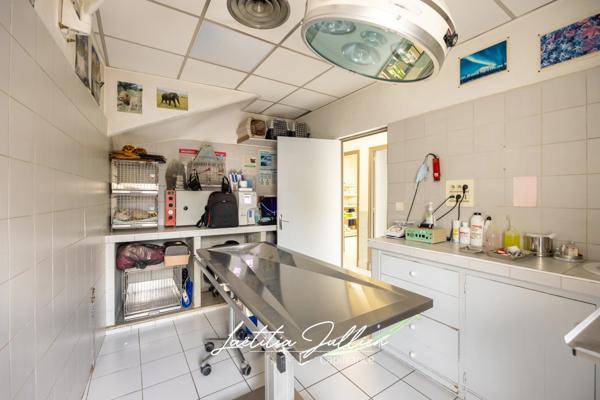 EXCLUSIVITÉ – Cœur de La Valentine - Vente murs commerciaux – Local commercial traversant libre – 55,85 m² – Emplacement n°1
