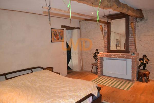 Corp DE Ferme Avec Terrain