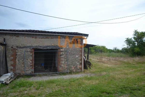 Corp DE Ferme Avec Terrain