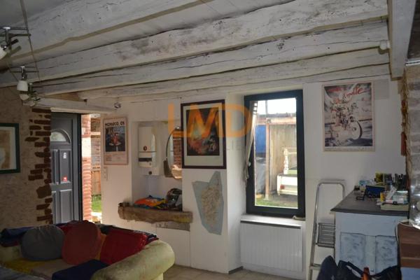 Corp DE Ferme Avec Terrain