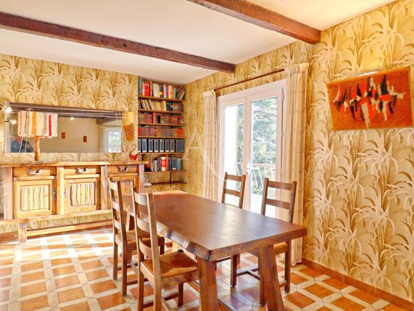 VILLA LUMINEUSE DE 125M2 GARAGE AU CALME JARDIN ARBORE A PIERREVERT